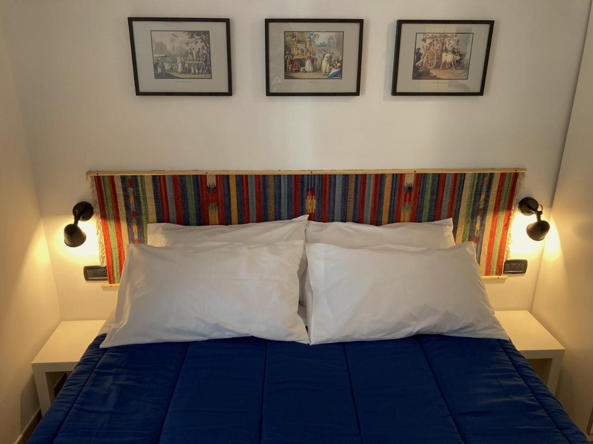 La Casa Blu Nel Cuore Storico Di Napoli Eksteriør billede